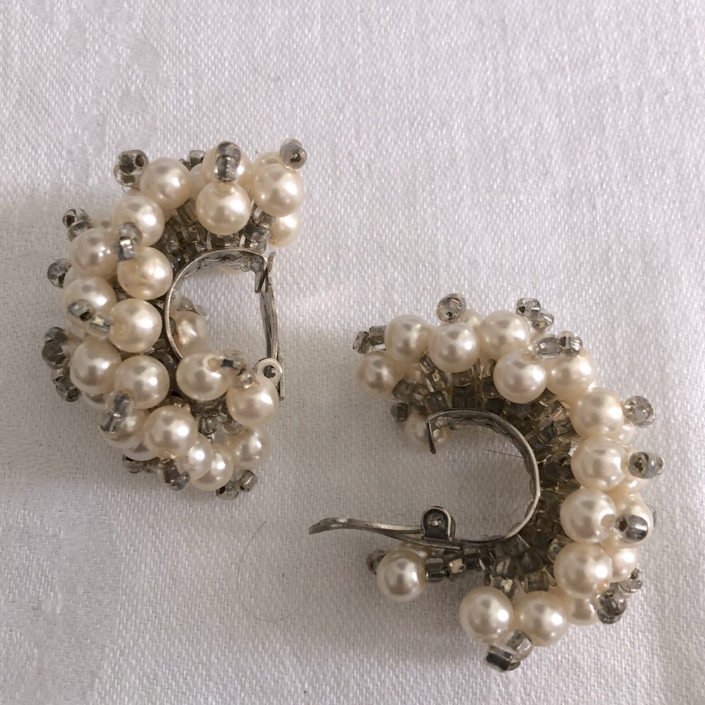 Vintage 80’s Faux Seed Pearl Earrings